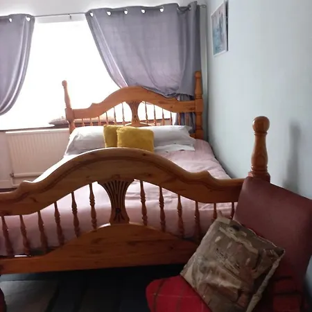 On The River Moy Guest house *